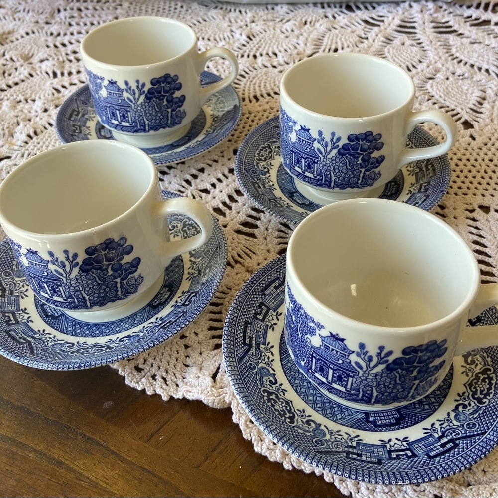 Classic Blue and White Ceramic Tea Cup Set